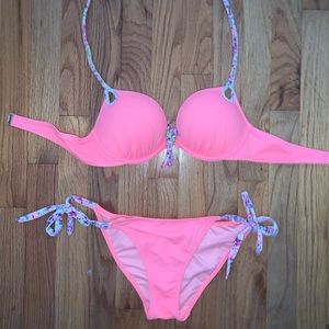 VS bombshell bikini